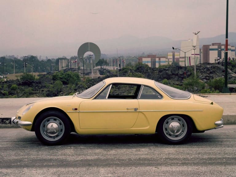 Fasa construisit en Espagne des A110, mais aussi des A108 Cabriolet (en bas)