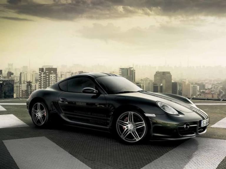 Porsche fit fabriquer la Boxster puis la Cayman sur les chaînes finlandaises.