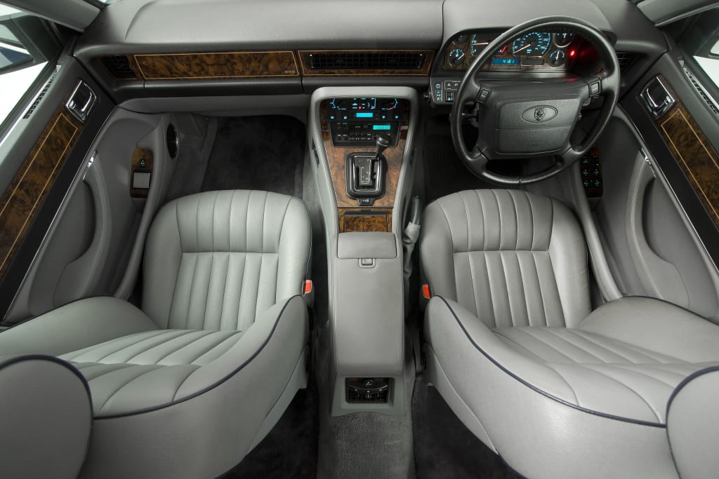Intérieur de la Jaguar XJ40