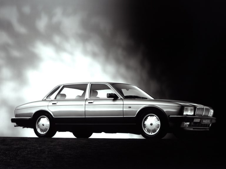 Jaguar XJ40