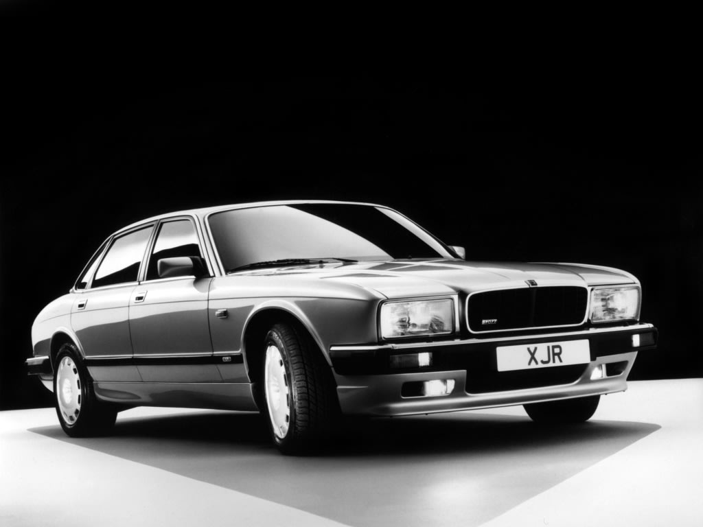 Jaguar XJR