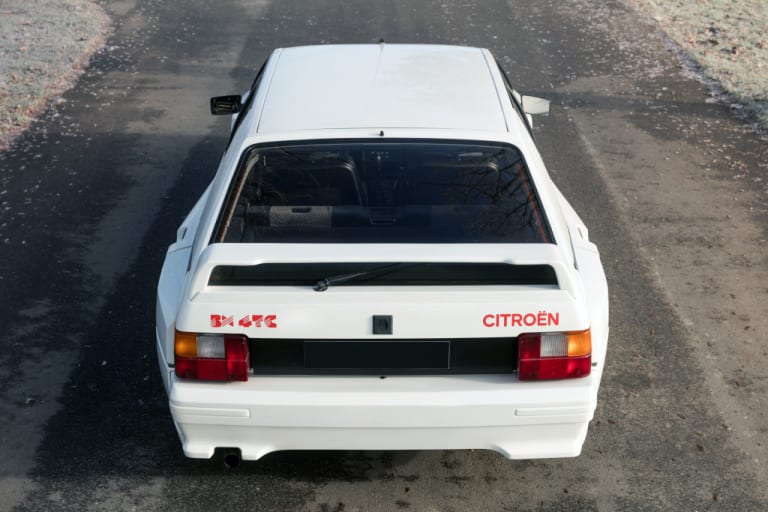 Vue arrière de la Citroën BX 4TC