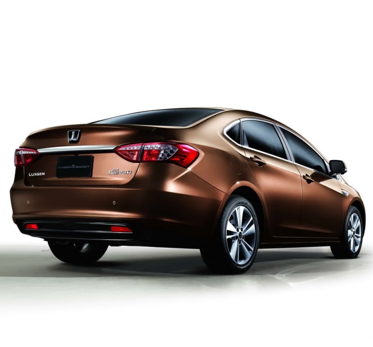 Luxgen5-rear