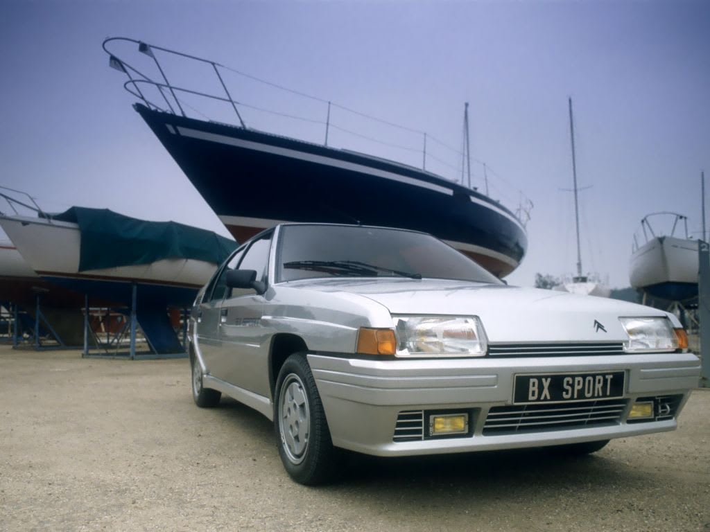 Citroën BX Sport dans un port
