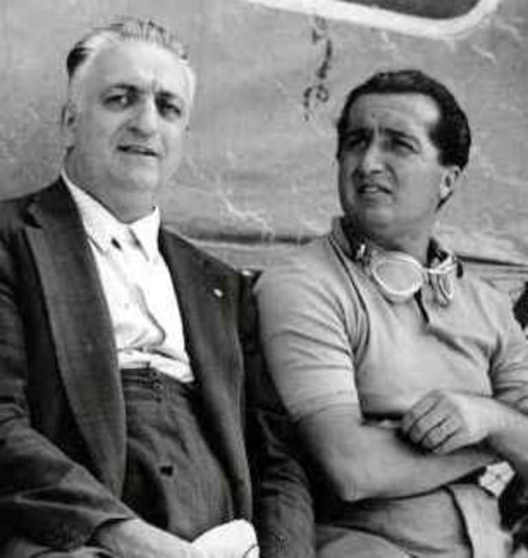 Enzo Ferrari et son fils Alfredo, dit "Dino".