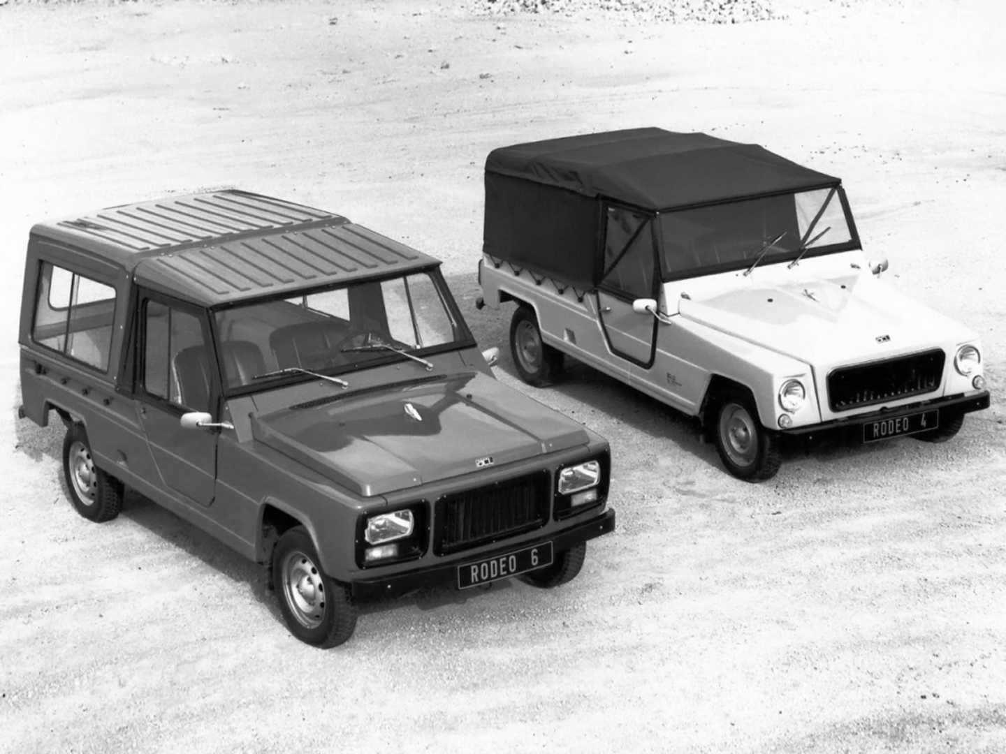 Renault Rodéo 4 et 6 sur la même photo