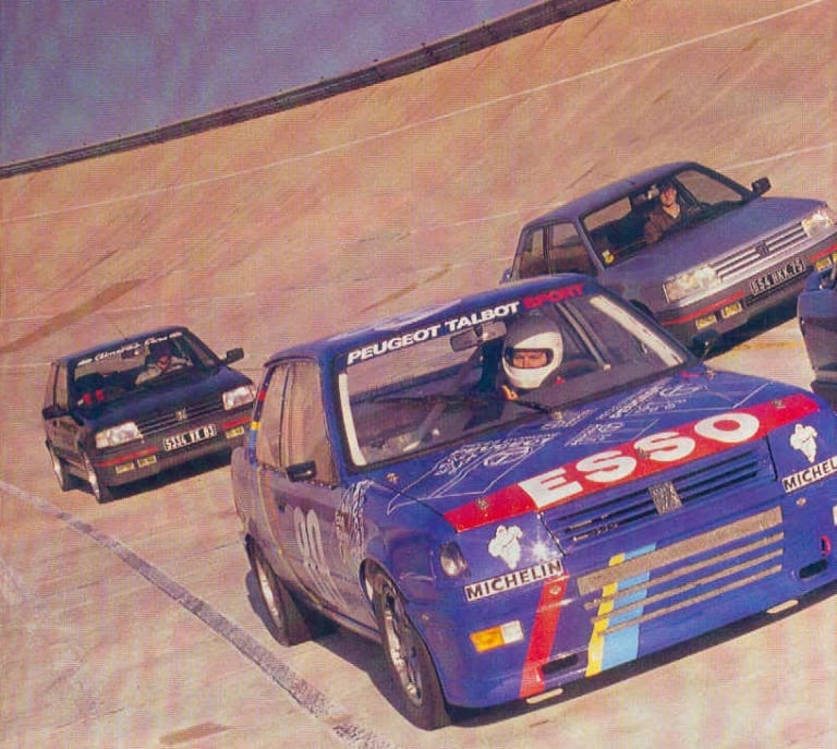 Plusieurs Peugeot 309 sur le circuit de Monthlery