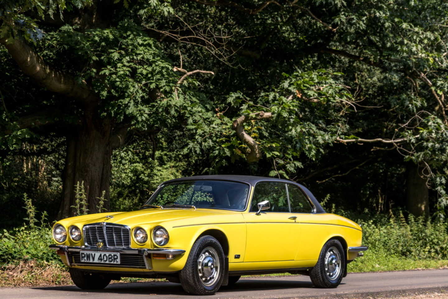 Jaguar XJC jaune