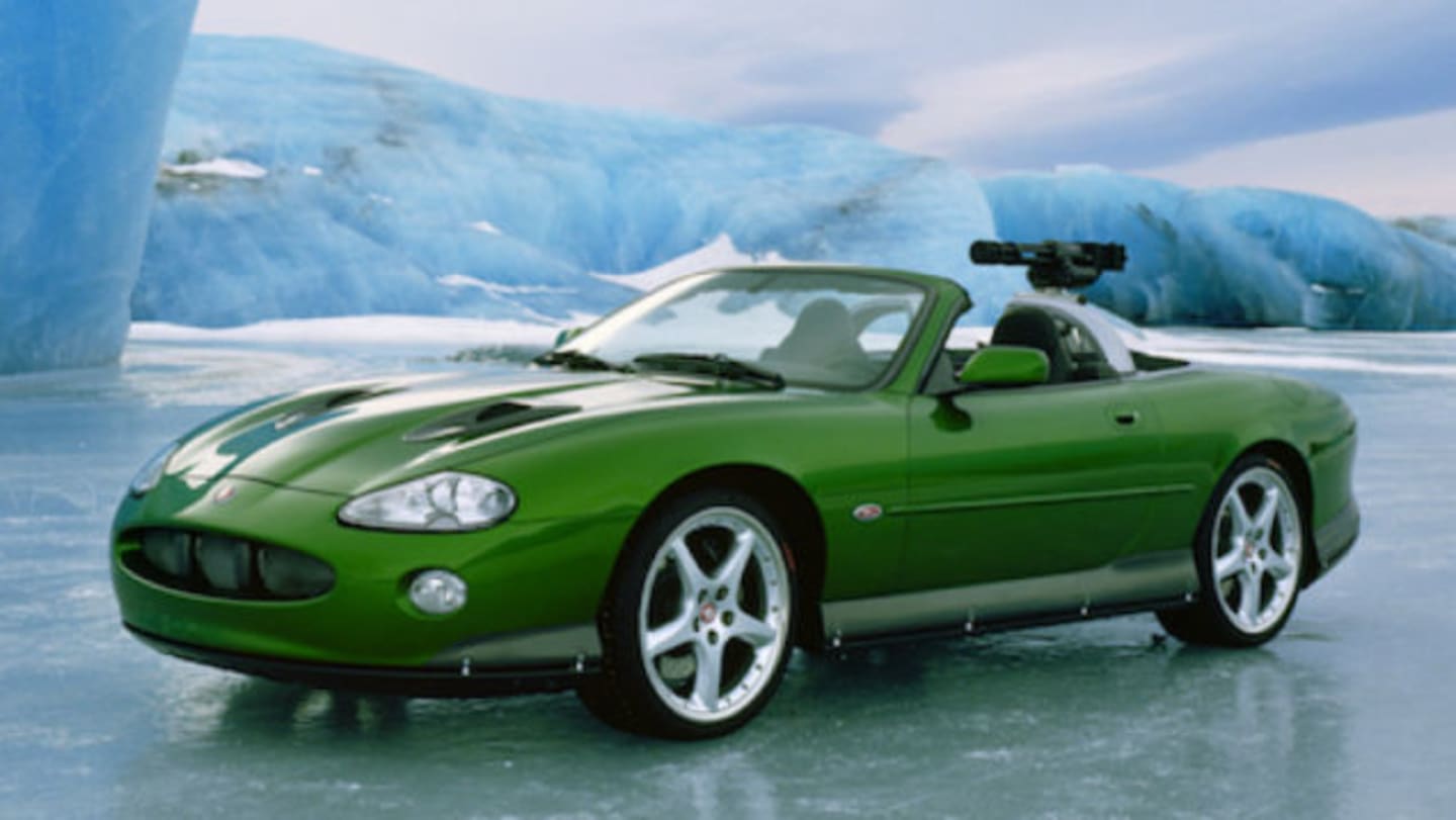 Article Jaguar XK8 SFX1 l'ancêtre de la FType AWD à la poursuite