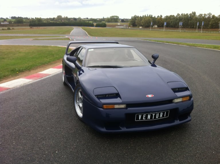 Venturi 400 Trophy sur un circuit