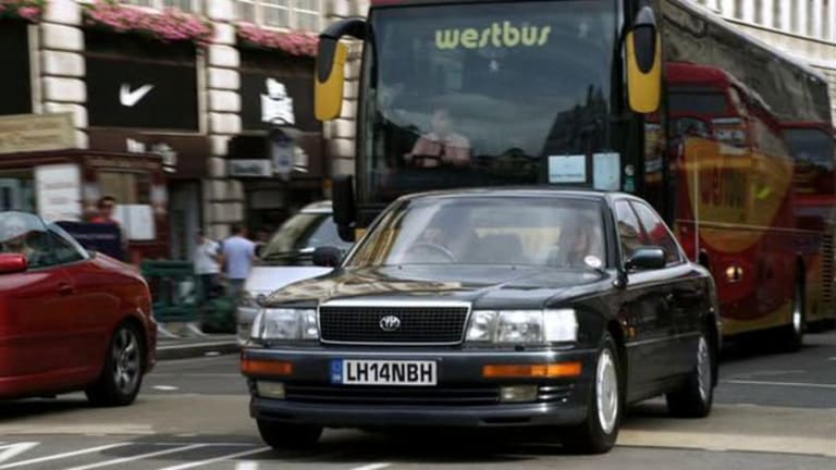 Au Japon, la Lexus LS400 s'appelle Toyota Celsior !