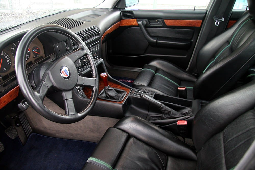 Intérieur de l'Alpina B10 Biturbo E34