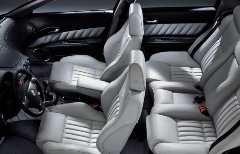 Sellerie de l'Alfa Romeo 166