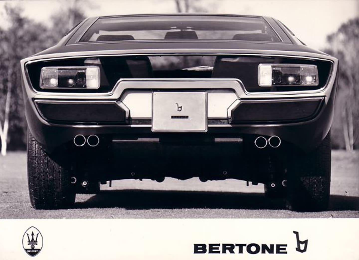 Maserati Khamsin de dos
