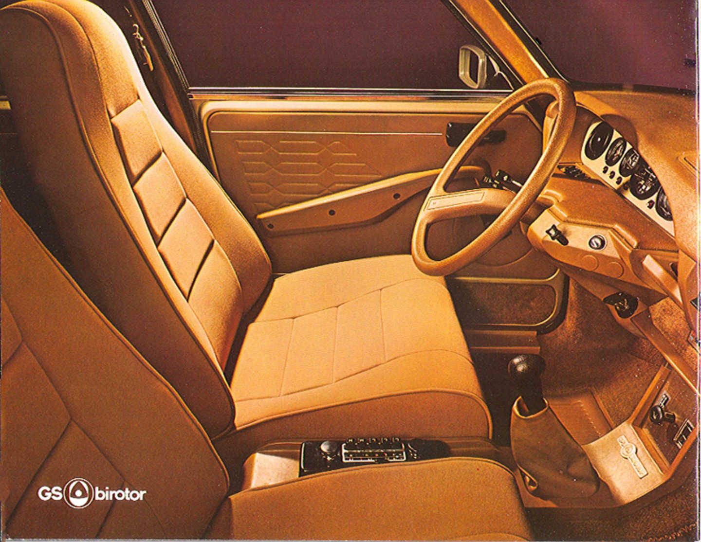L'intérieur "cosy" de la GS Birotor, modèle haut de gamme !