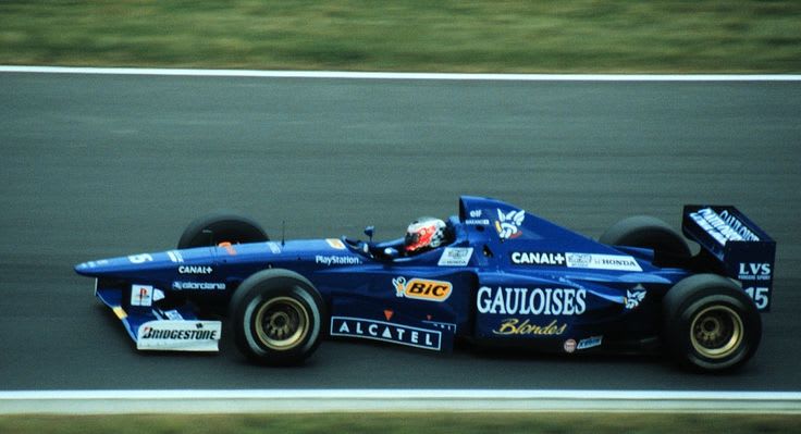 La JS45 fera illusion durant la saison 1997 avec un Panis survolté avant son accident au Canada !