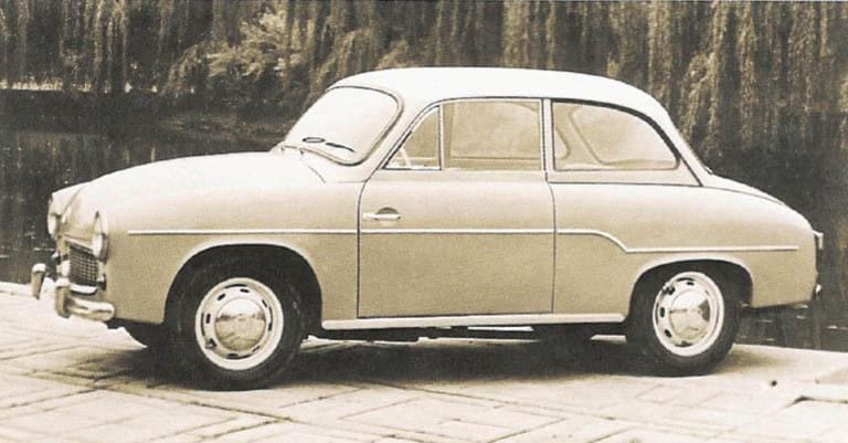 La Syrena 103 évolue un peu par rapport à la 102, mais il faut être expert pour le voir !