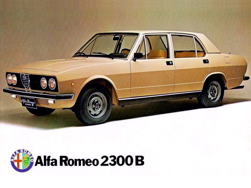La 2300 B, version abordable de la 2300 lancée en 1977