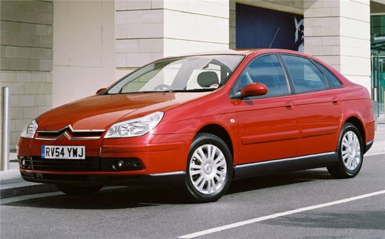 Il faut au moins du rouge pour rendre visible la C5 !