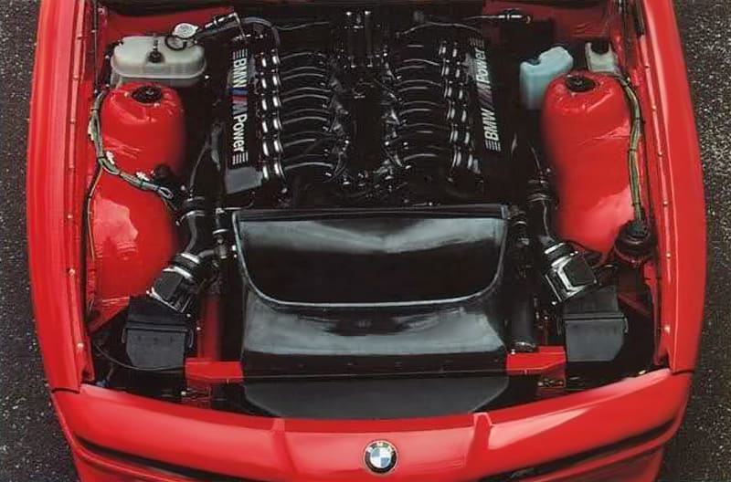 Le S70/1 n'est pas le même moteur que le S70/3 de la McLaren F1