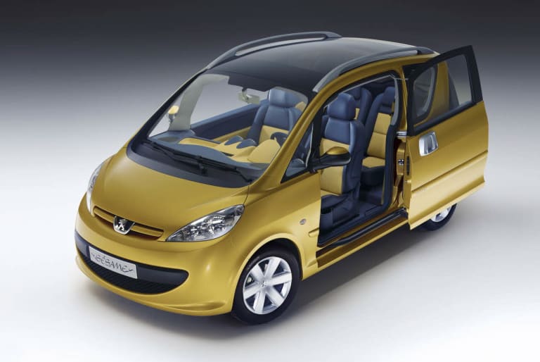 Peugeot Sésame, concept car de 2002 qui inspira la 1007