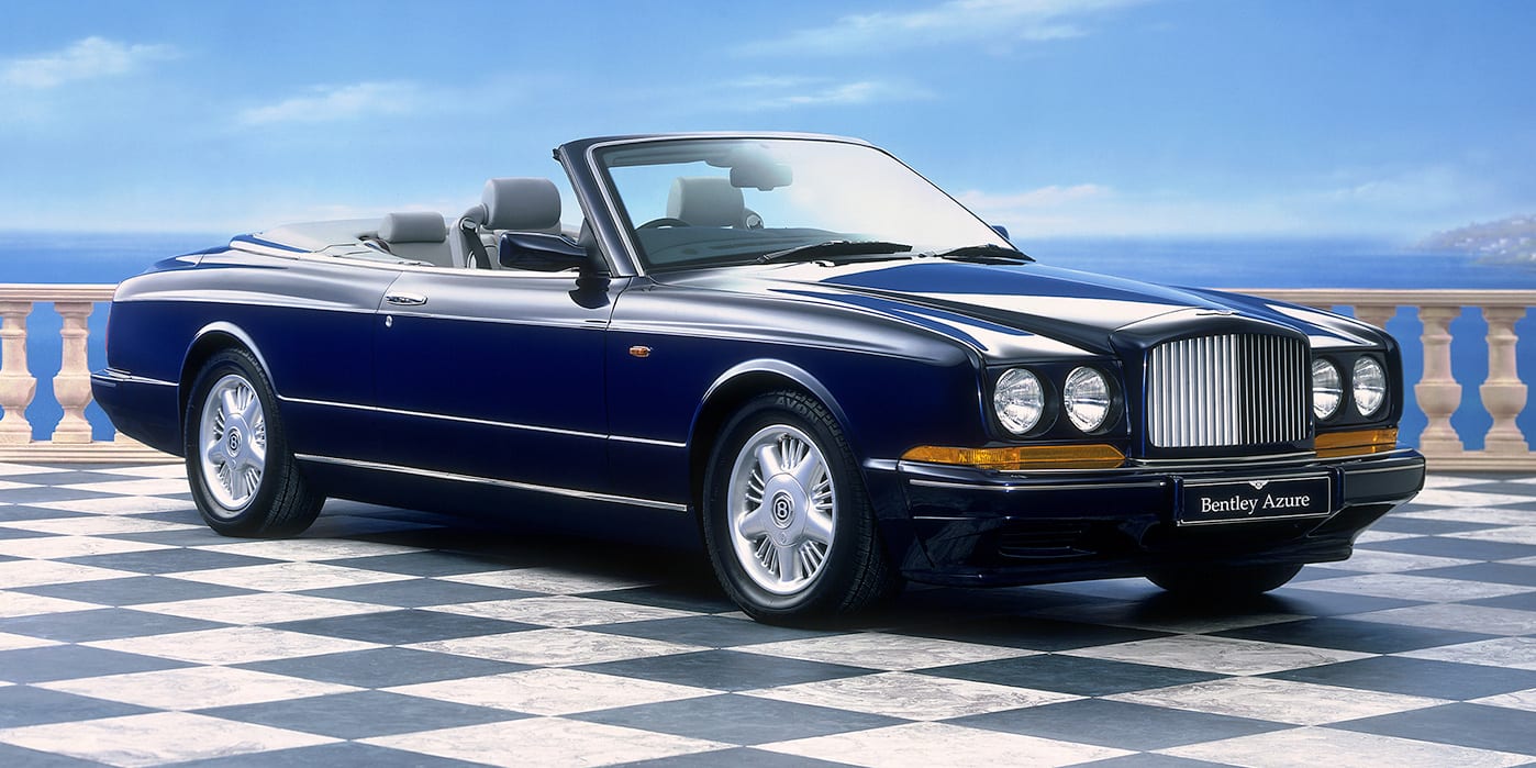 La Bentley Azure, telle qu'elle fut présentée en 1995 à Genève.