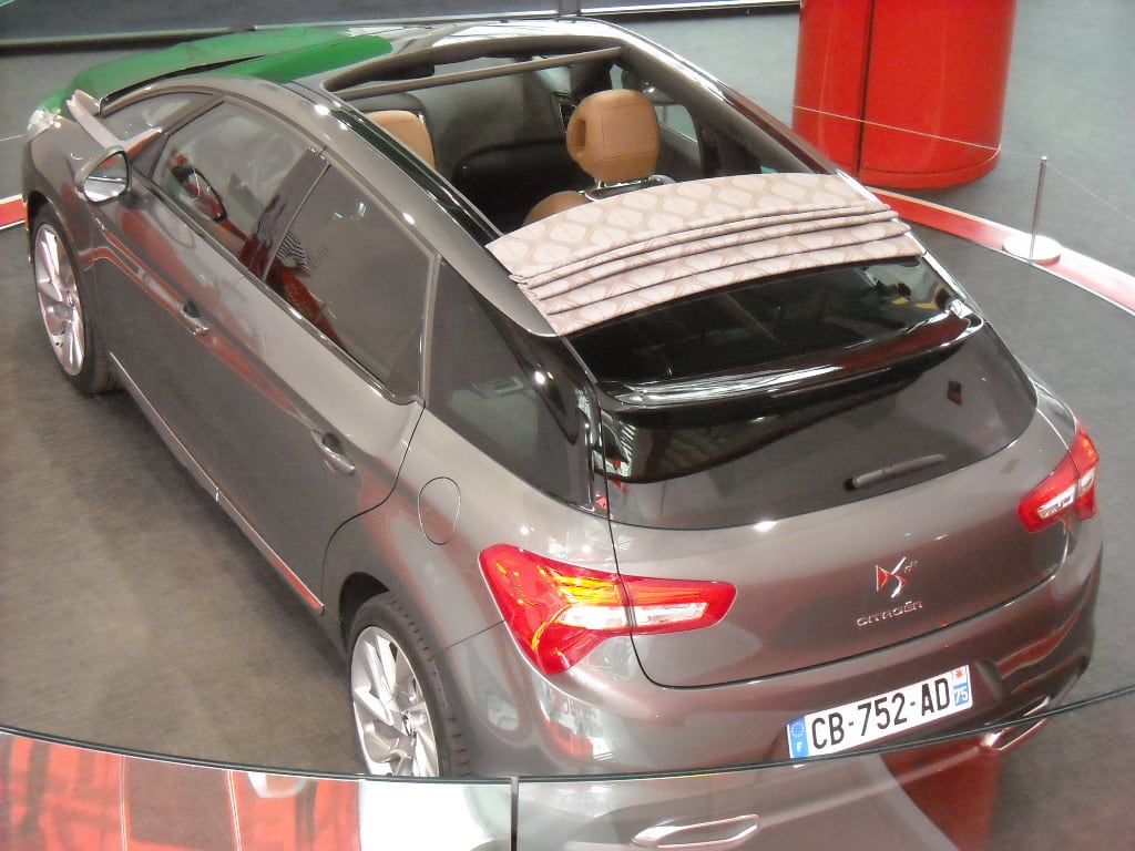La DS 5 Décapotable, propriété de Citroën, exposée au C-42 !