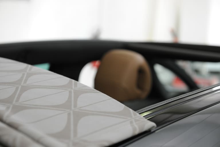 La capote préfigure celle de la DS 3 Cabrio