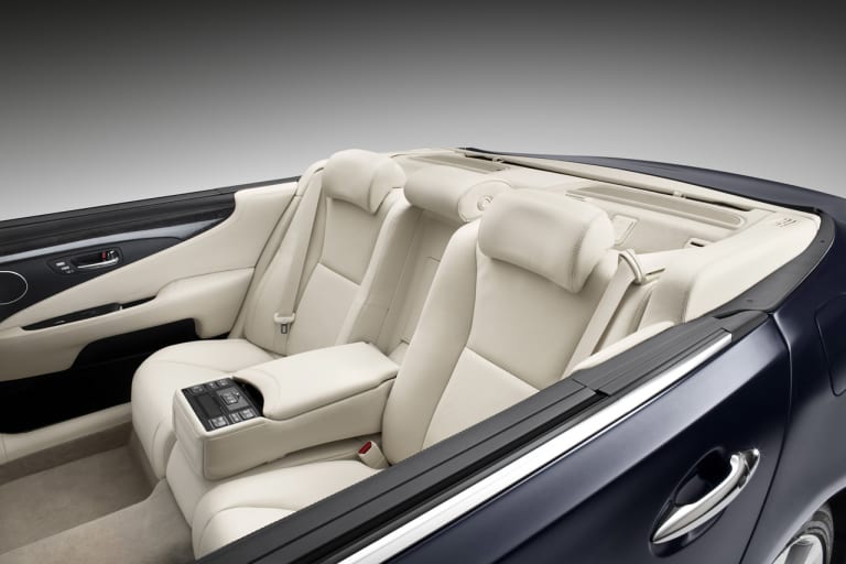 LS 600h L 05