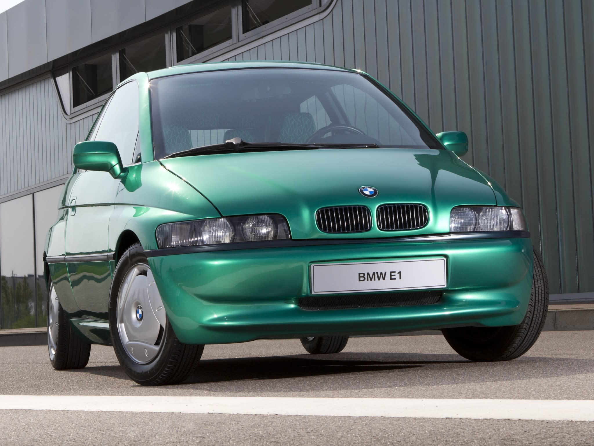 La BMW Z15 électrique (dite aussi E1) de 1993 !