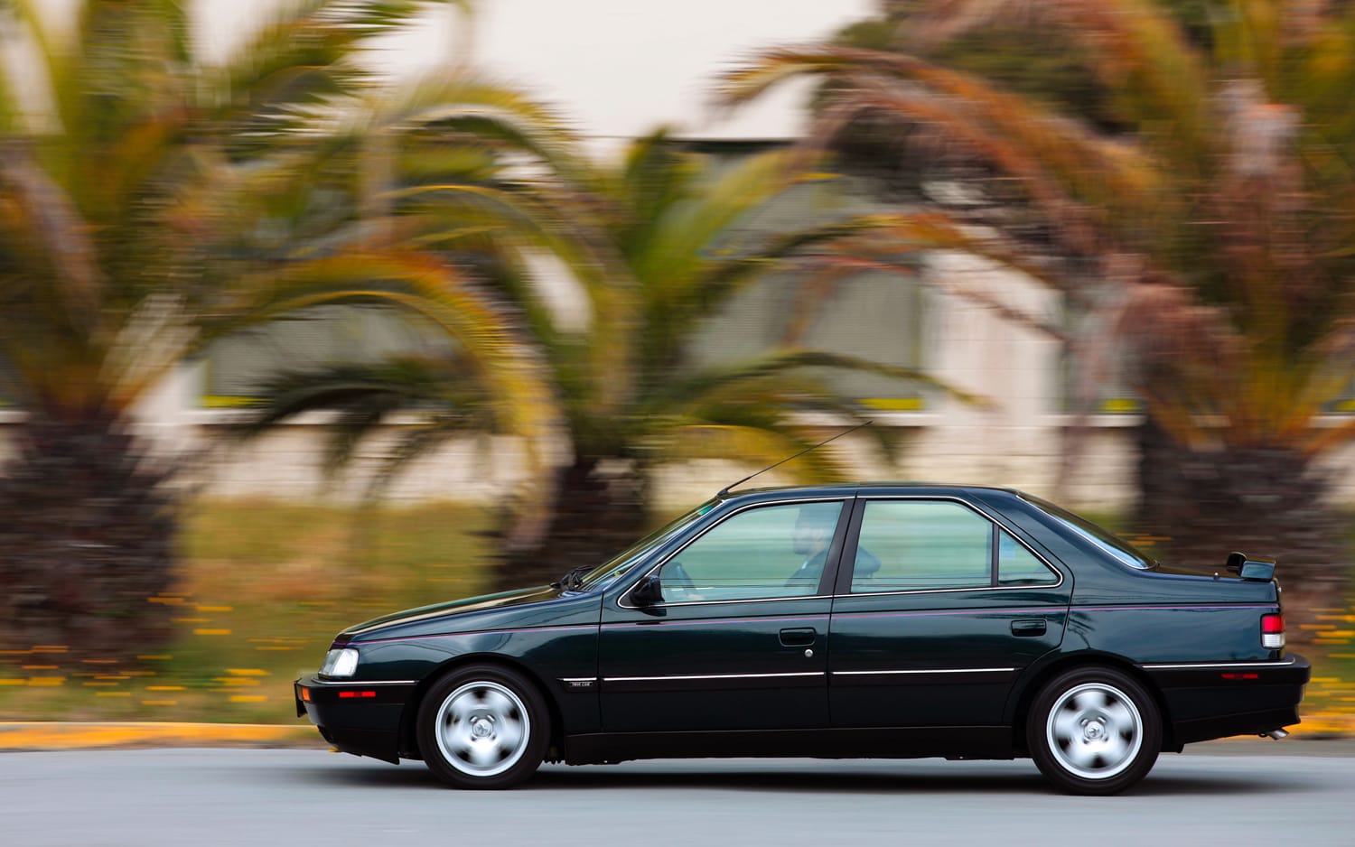 La Peugeot 405 dans sa version US, qui n'apparaîtra que fin 88