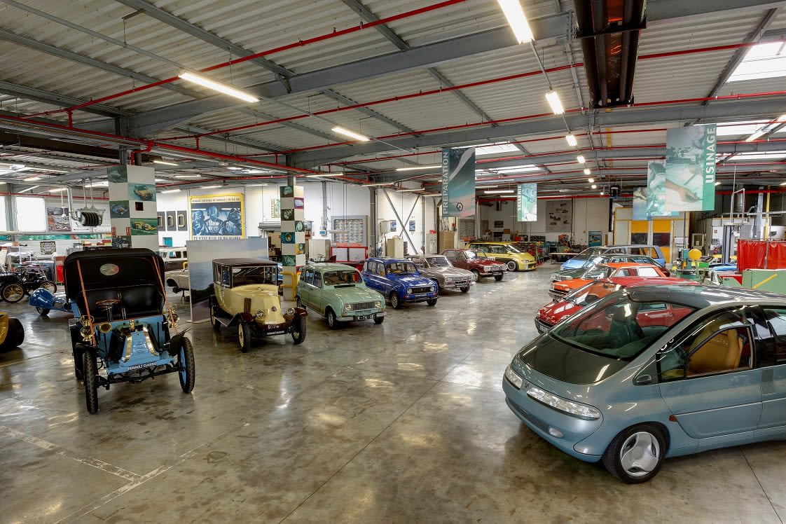 Regardez bien tout au fond du hangar (Photo Renault/B.Canonne)