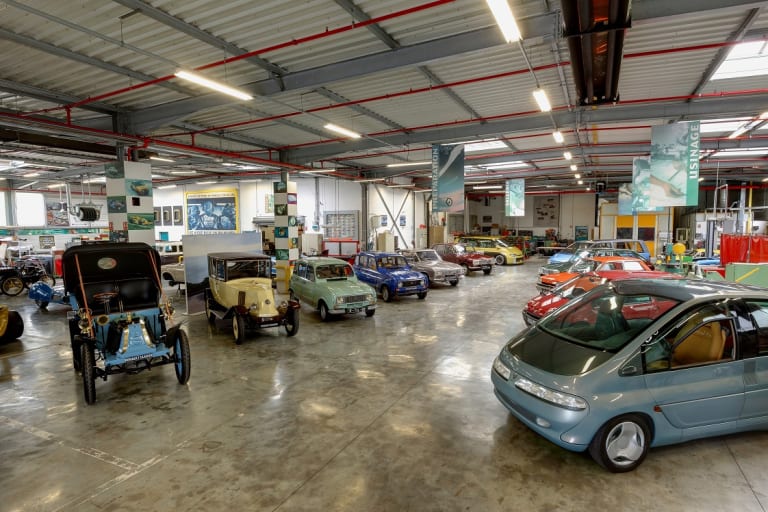 Regardez bien tout au fond du hangar (Photo Renault/B.Canonne)