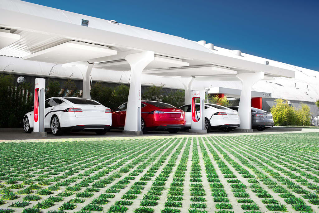 Voilà à quoi ressemblent certains superchargeurs aux USA !
