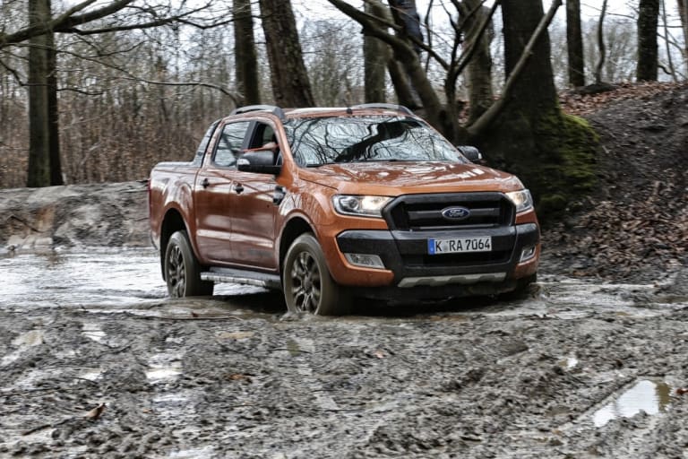AUTO - ESSAI PRESSE FORD RANGER 2016