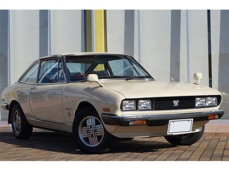 Le Coupé 117 dans sa version restylée par Giugiaro