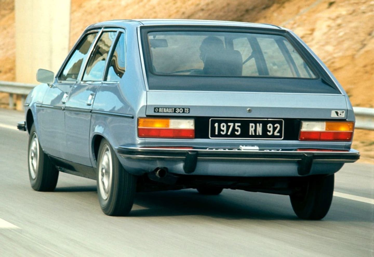 R30 01