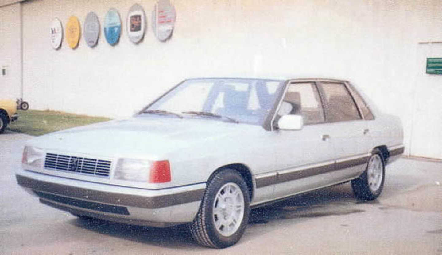 Proposition d'Heuliez pour une nouvelle "Peugeot-Tagora", en 1982