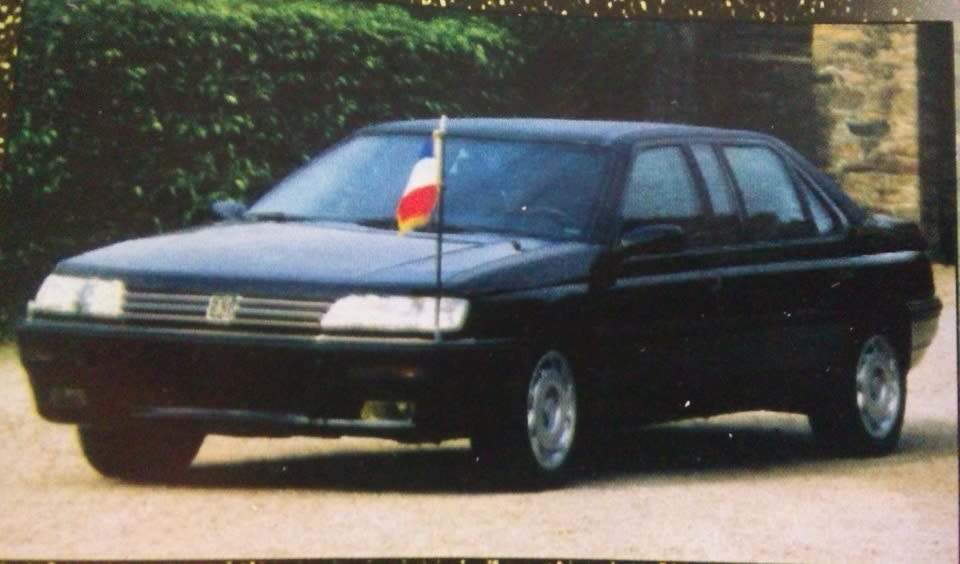 La photo d'origine, qui me faisait fantasmer à l'adolescence, moi le fan de SV24 !