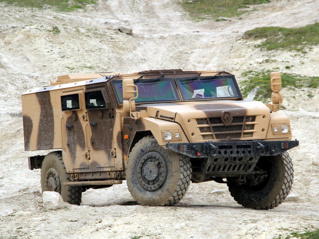 Le Sherpa Light APC "transport de troupe" qui lui rentre dans la catégorie des PLFS !