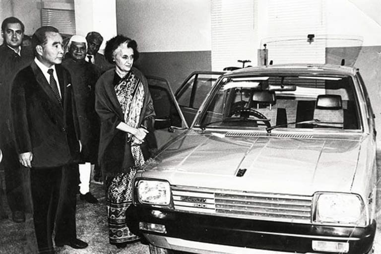 Indira Gandhi présente officiellement la Maruti 800 en décembre 1983 !