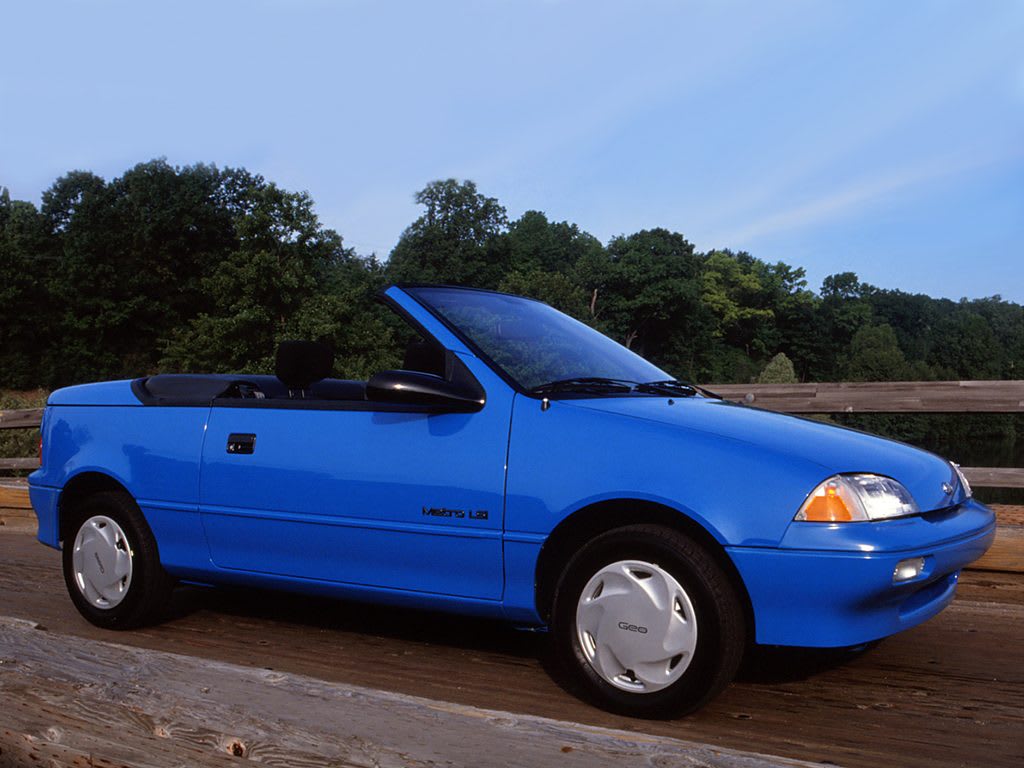 La version américaine, badgée Geo Metro !