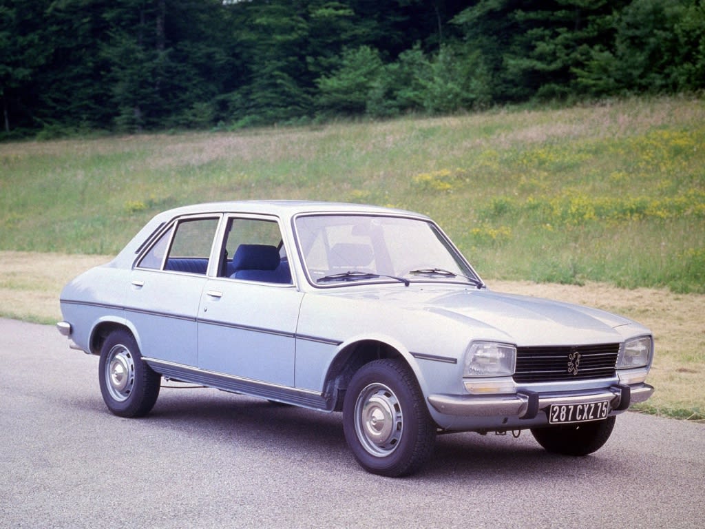 Peugeot 504 bleue intérieur bleu