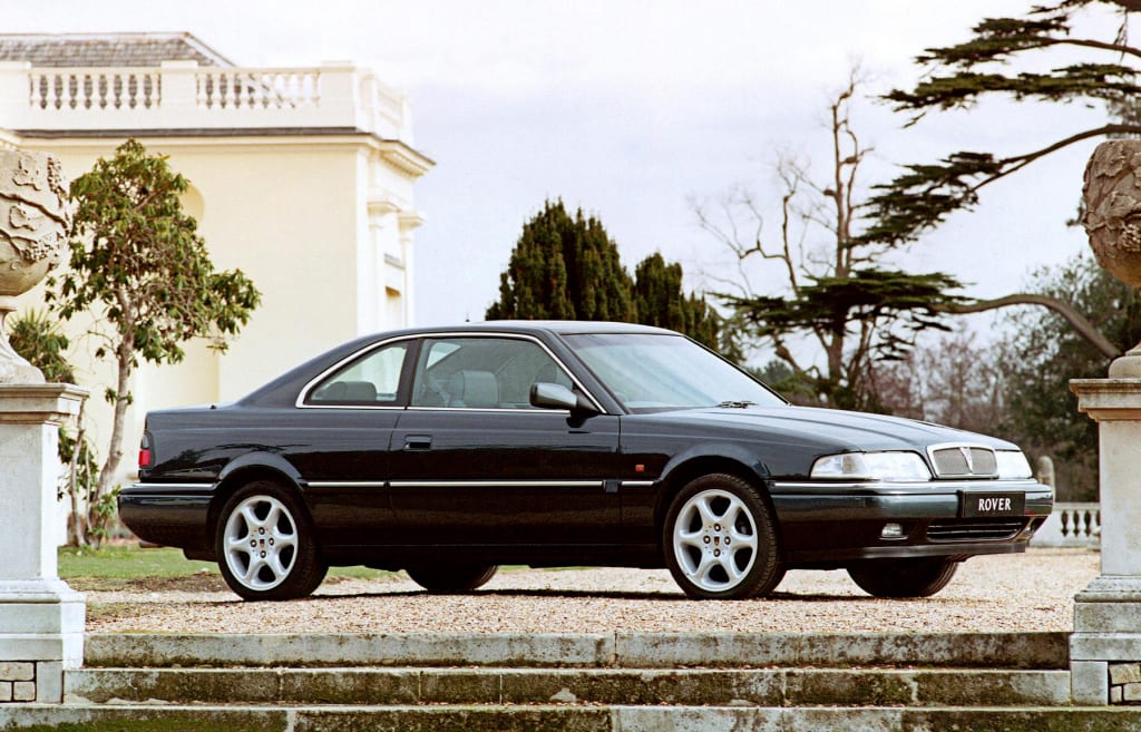 La version 2 litres Turbo, jamais diffusée en France, se distingue pas ses jantes spécifiques, et s'est très bien vendue en Italie !