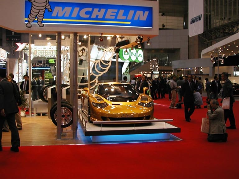 L'Edonis à Tokyo grâce à Michelin (en haut) et présentée en Turquie pour une éventuelle fabrication locale (en bas)