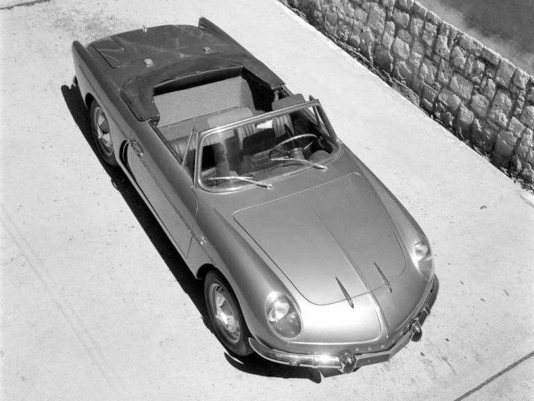 L'A108 Cabriolet (en haut-1963-1967) et l'A110 (en bas 1967-1978) seront aussi produite chez FASA