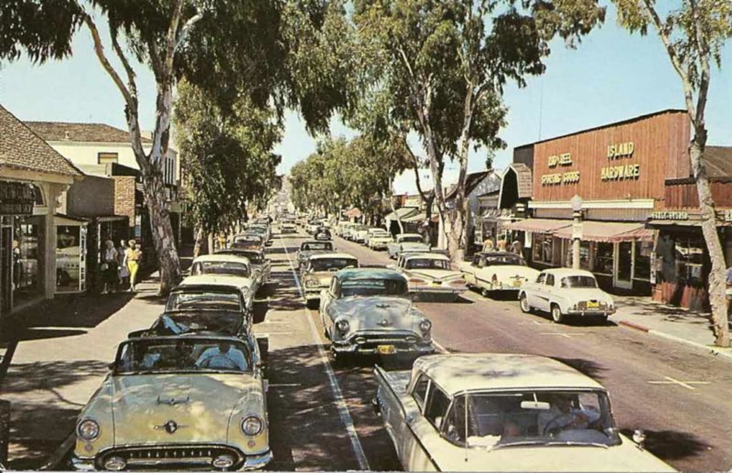 Article Renault Dauphine USA le fiasco du siècle