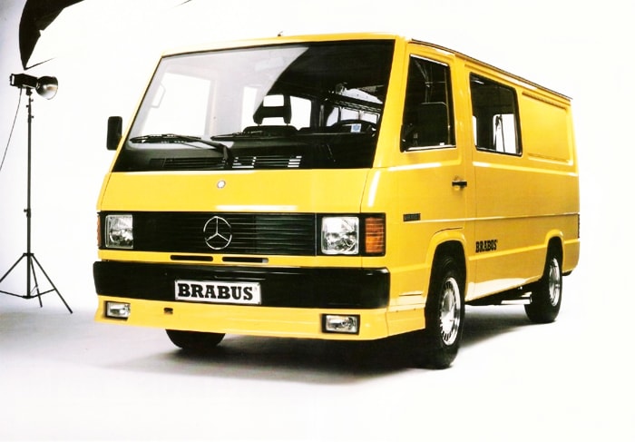 MB100 jaune BRABUS vue de trois quarts avant