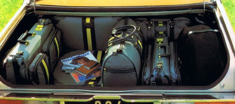 Coffre de la Peugeot 604