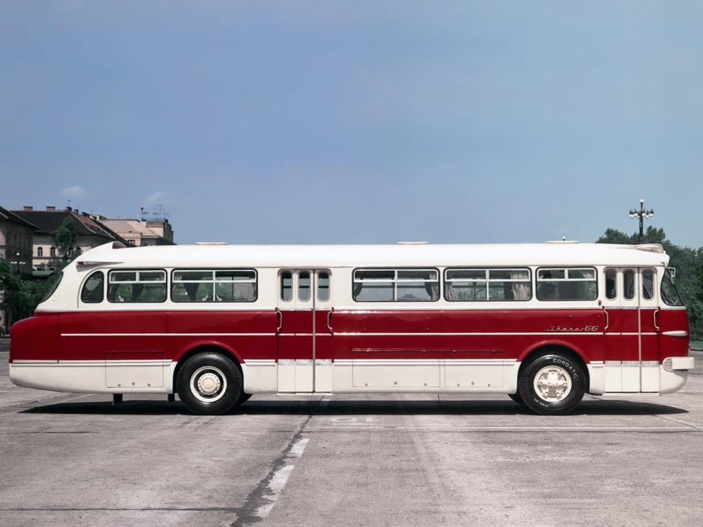 Jouet Miniature BUS Ancien - Autocar IKARUS Hongrois - Modèle Vintage